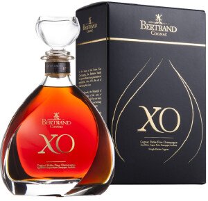 КОНЬЯК БЕРТРАН ПТИТ ФИН ШАМПАНЬ ХО ЭДИСЬОН ЛИМИТЕ 40% 0,7Л П/УП КОНЬЯК БЕРТРАН ПТИТ ФИН ШАМПАНЬ ХО ЭДИСЬОН ЛИМИТЕ 40% 0,7Л П/УП