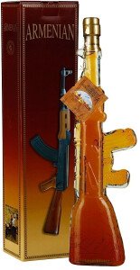 КОНЬЯК АРМЯНСКИЙ ПЯТЬ ЗВЕЗД АВТОМАТ КАЛАШНИКОВА 5 ЛЕТ 40% 0,5Л КОР КОНЬЯК АРМЯНСКИЙ ПЯТЬ ЗВЕЗД АВТОМАТ КАЛАШНИКОВА 5 ЛЕТ 40% 0,5Л КОР